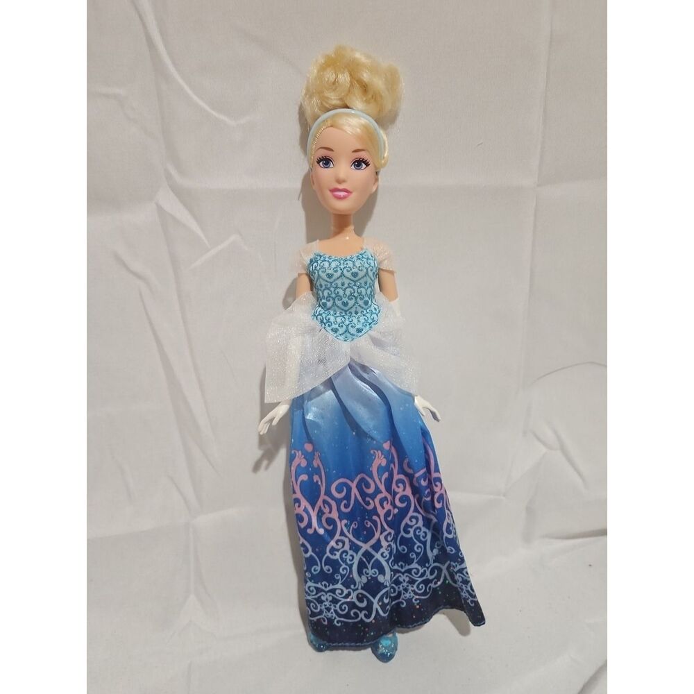 2015 Hasbro DISNEY PRINCESS Royal Shimmer CINDERELLA Doll 12"